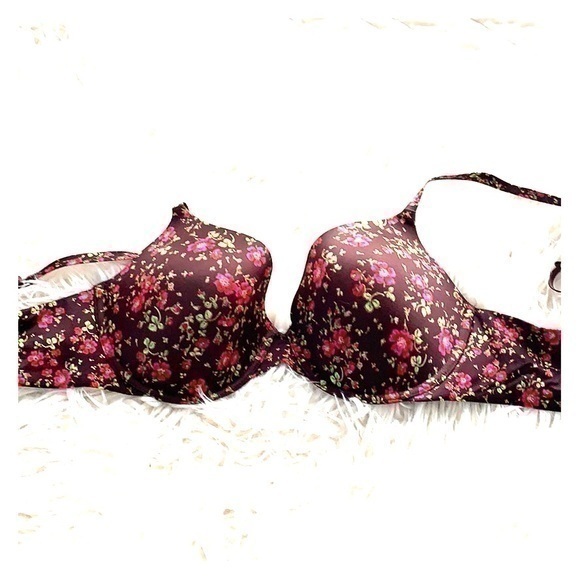 Victoria's Secret Other - Victorias secret biofit bra